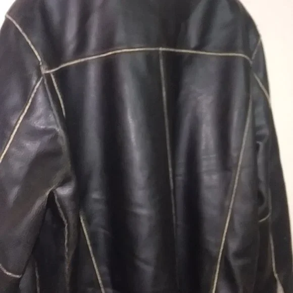 Leather jacket - Picture 15 of 15